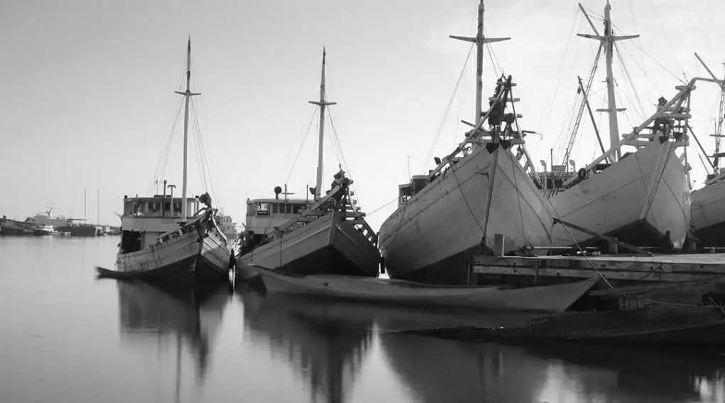 pelabuhan-paotere-makassar