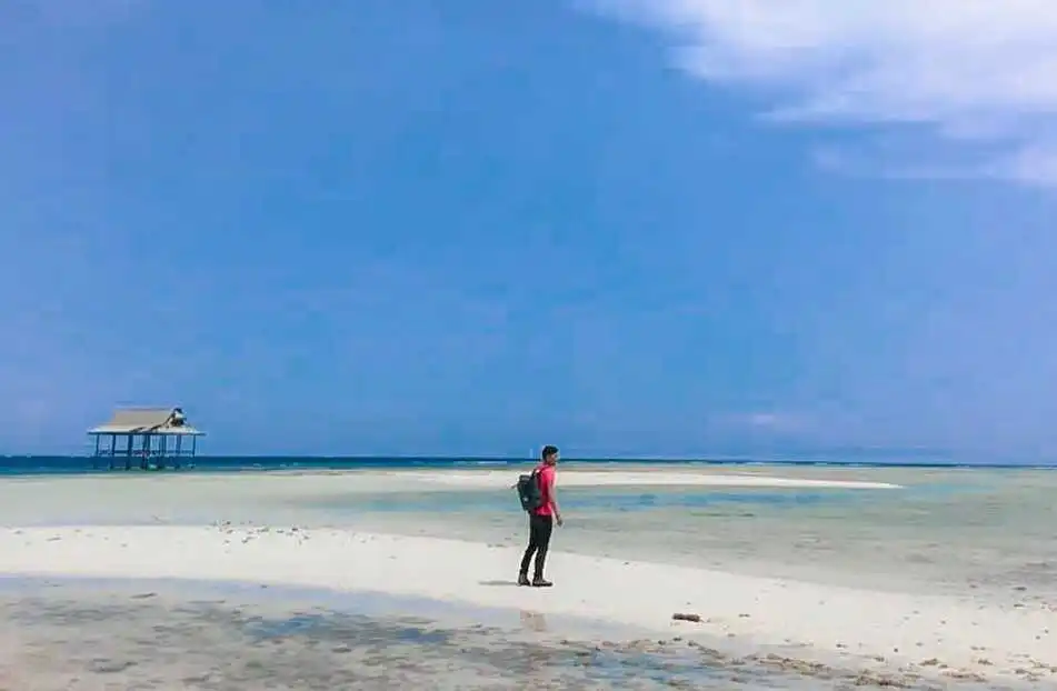 pulau-barrang-caddi-makassar-@sibajumerah