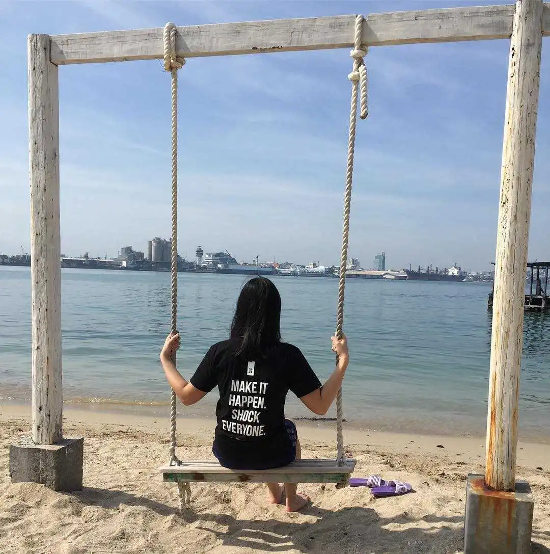 pulau-kayangan-makassar-@redpomegannates