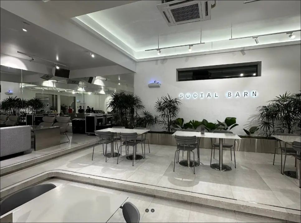 social barn cafe makassar