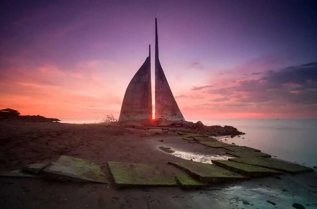 pantai-tanjung-layar-makassar