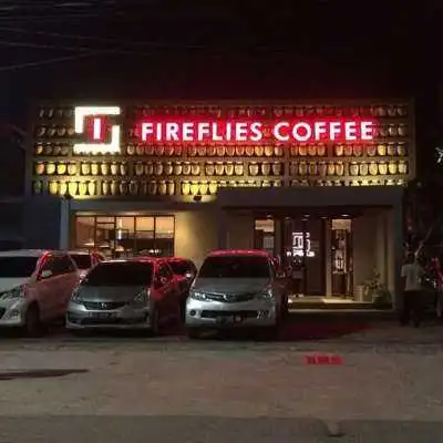 tempat-nongkrong-di-makassar-firefiles-ffpattimura