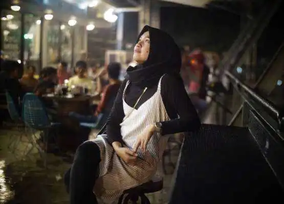 tempat-nongkrong-di-makassar-gudang-popsa-ananurlia24